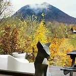 - Balcons Des Volcans - Vue Puy De Dome Apartment